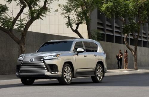 Новый Lexus LX. Убедит сильнейших