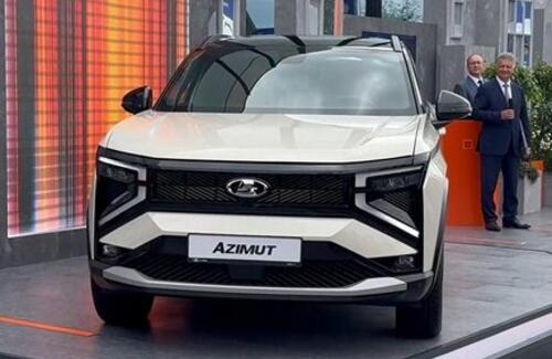 На ПМЭФ-2025 представлен первый кроссовер АвтоВАЗа